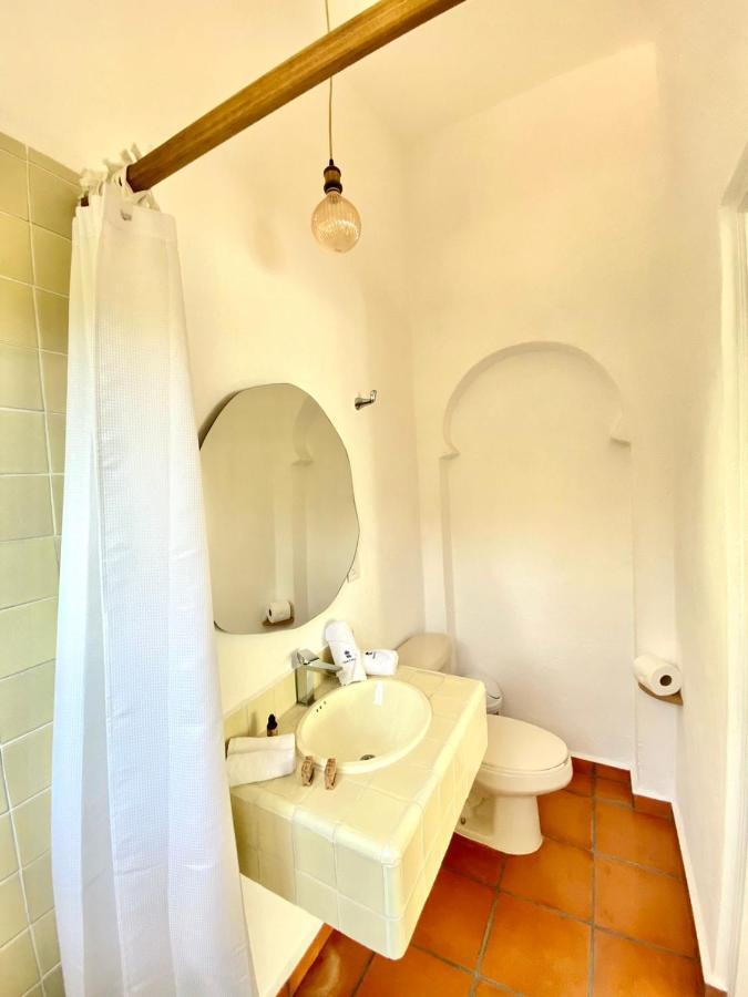 Hotel Cala Blanca Куэрнавака Экстерьер фото